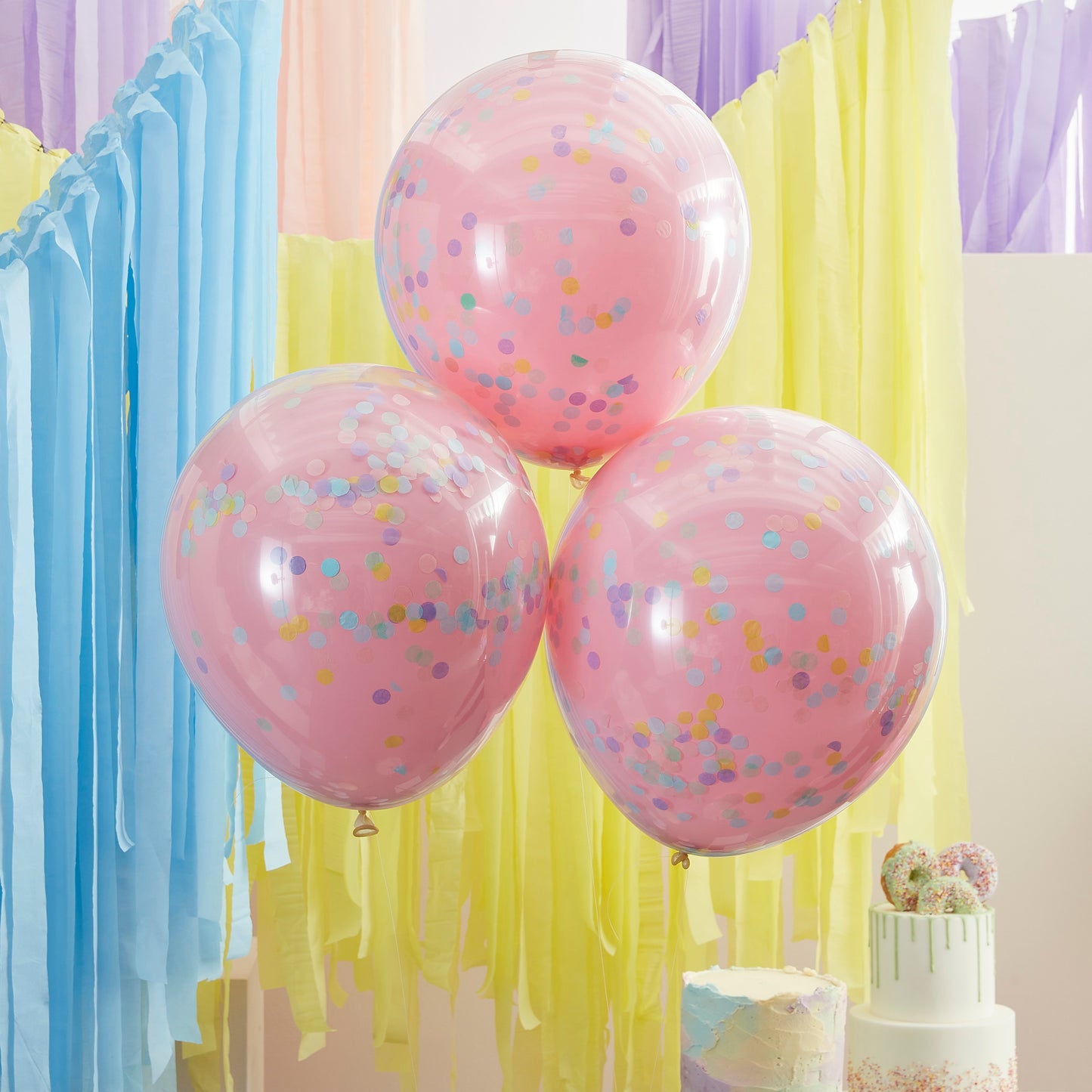 To-lags lyserød konfettiballon med pastelfarver