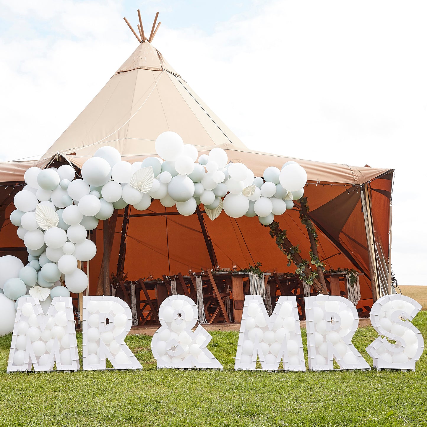 Kæmpe "Mr & Mrs" ballonbogstaver