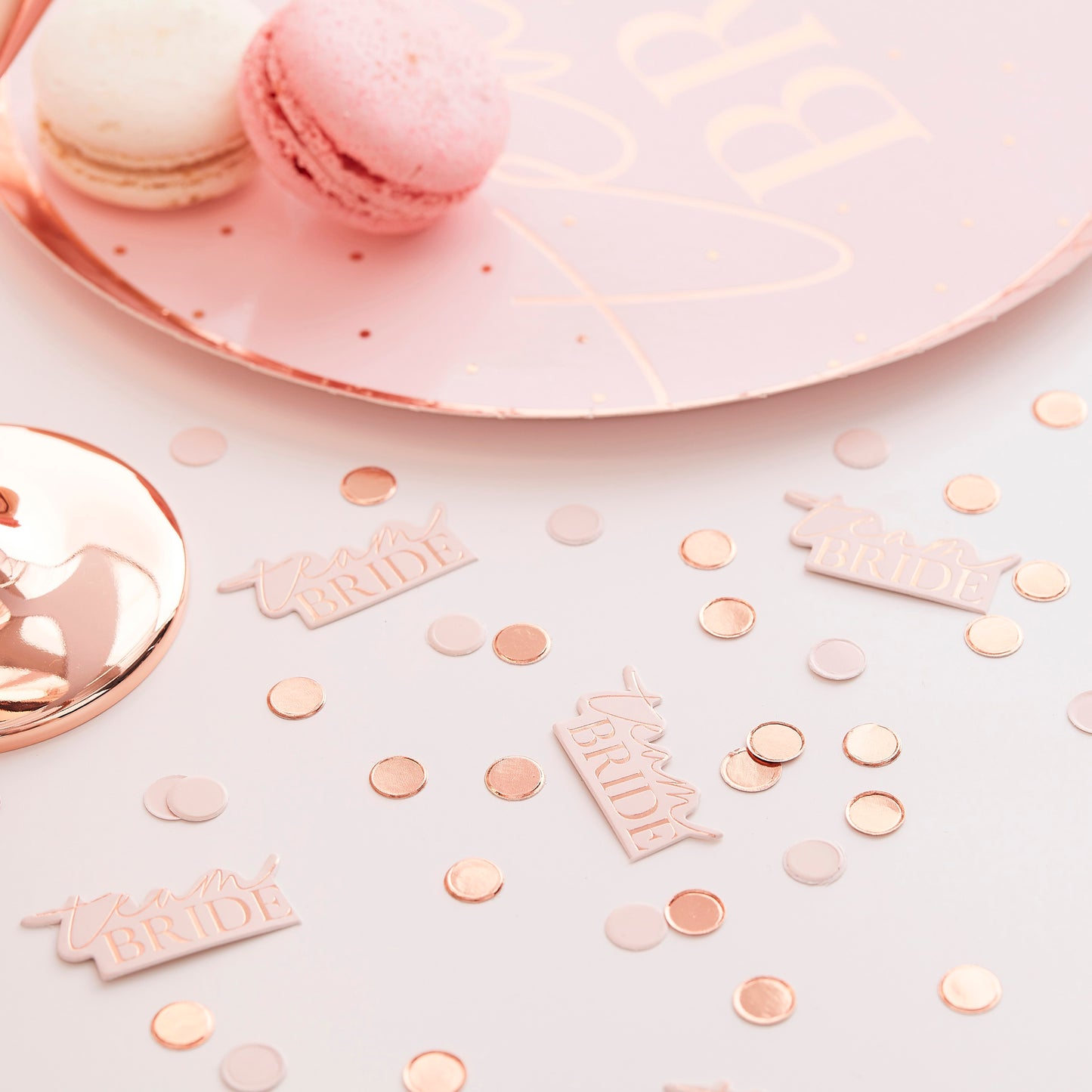 "Team Bride" bordkonfetti i rosaguld og blush pink
