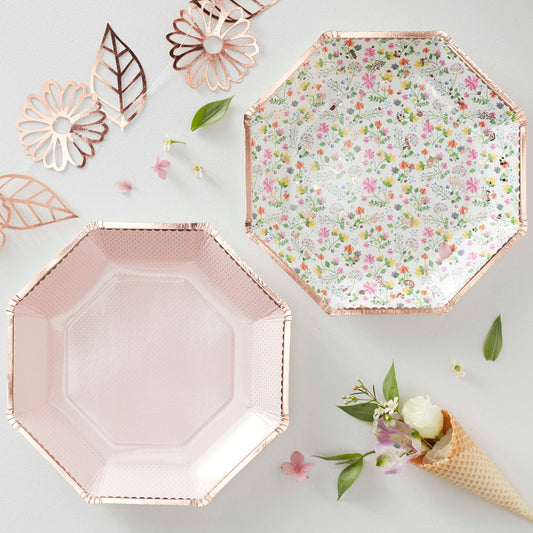 Rosaguld paptallerkner med blomsterprint - 8 stk